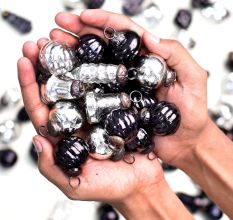 25 Pieces Modern Black and Silver Glass Ornaments For Tree Decoration
